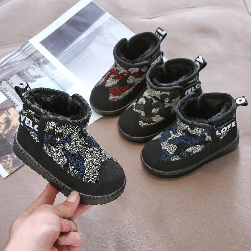 Camouflage soft bottom children's shoes